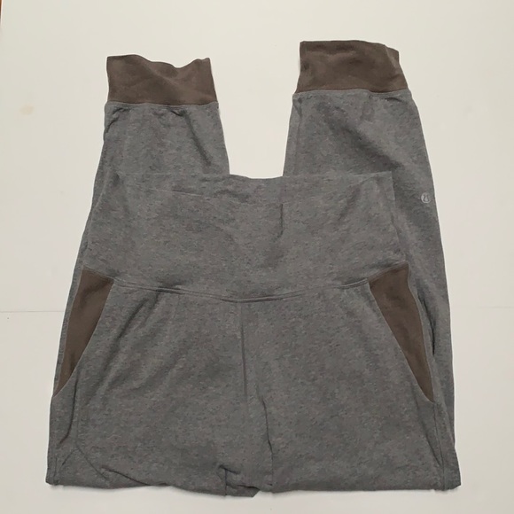 🍋 Lululemon Grey Joggers pants 25” - Picture 2 of 6